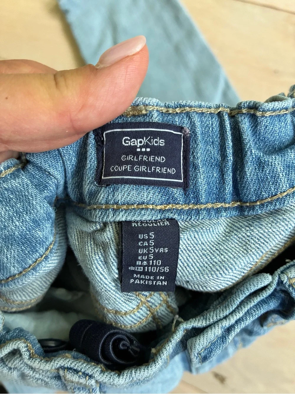 GAP Kids Denim Jeans with Ripped Knee Floral Patches EUC Size 5T
